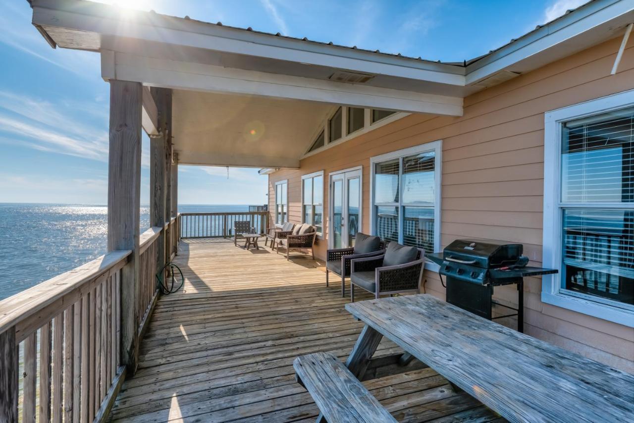 Sun Spot - True Gulf Front Private Home With Lovely Gulf Side Deck, Home ドーフィン・アイランド エクステリア 写真