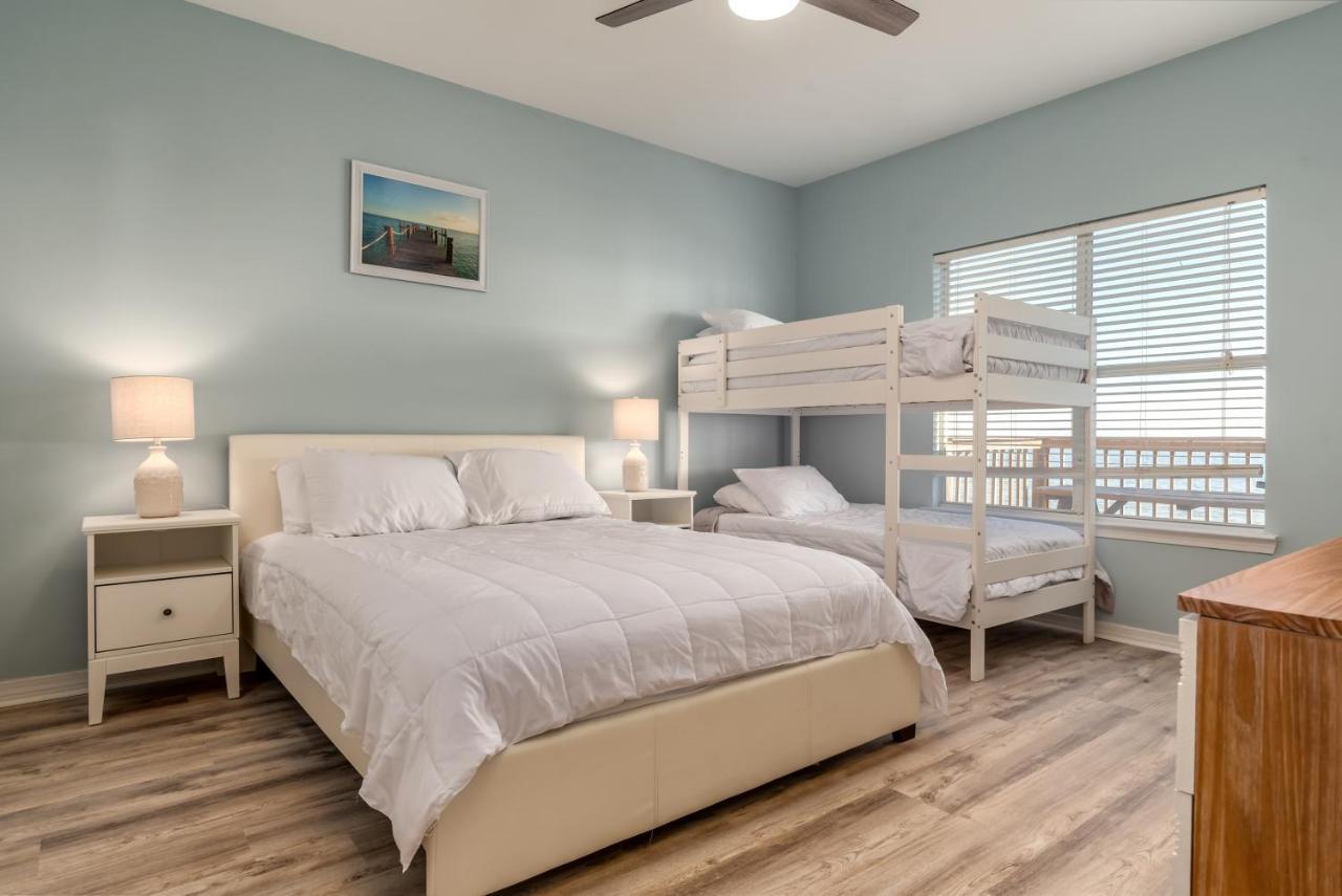 Sun Spot - True Gulf Front Private Home With Lovely Gulf Side Deck, Home ドーフィン・アイランド エクステリア 写真